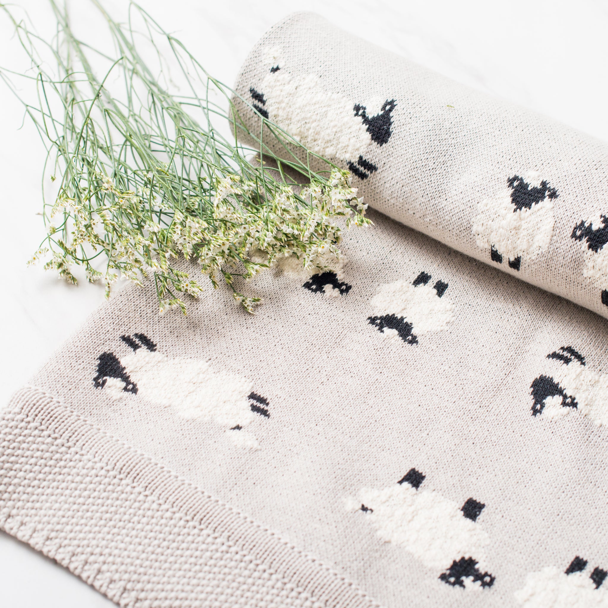 Sheep Knitted Baby Blanket – Darzzi